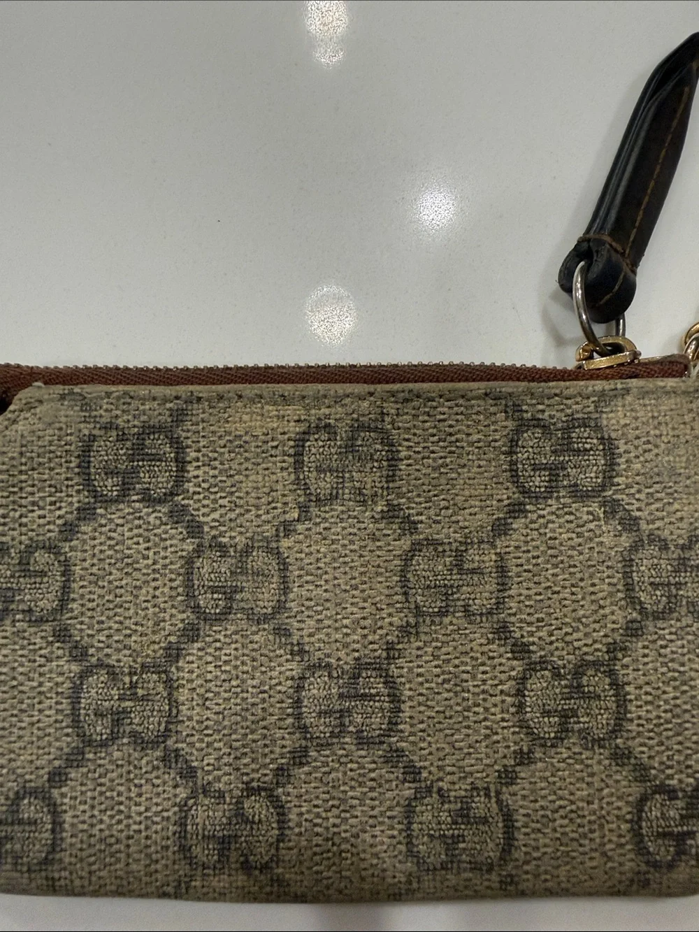 Gucci compact key